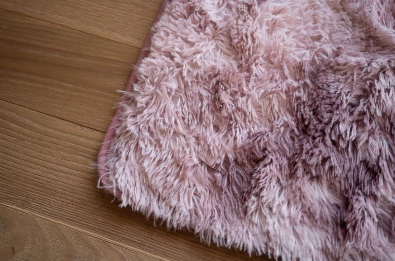 Plyšový koberec - růžový