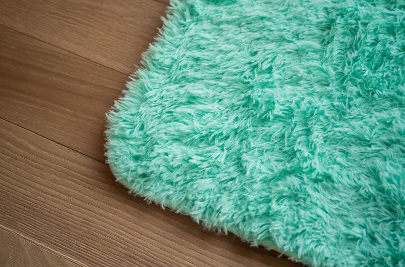 Plyšový koberec - mátový