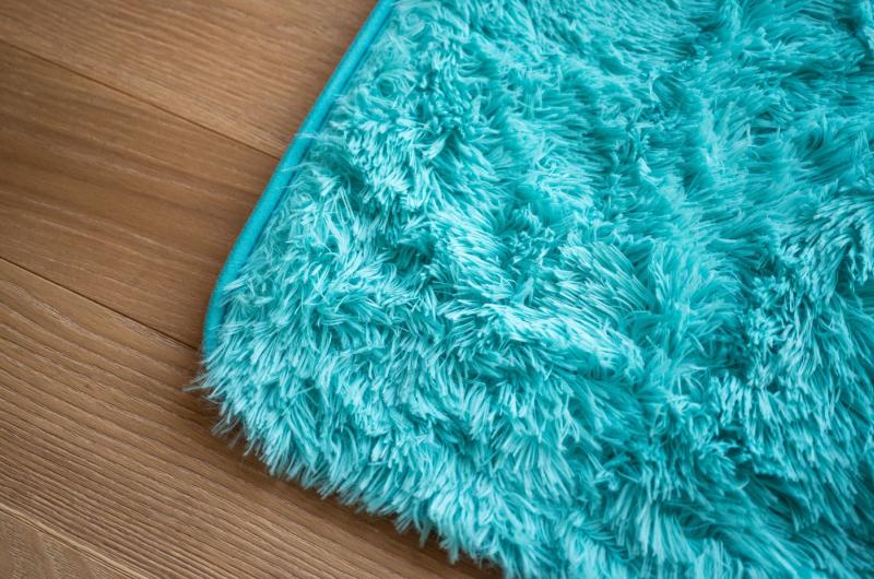 Plyšový koberec - tyrkysový